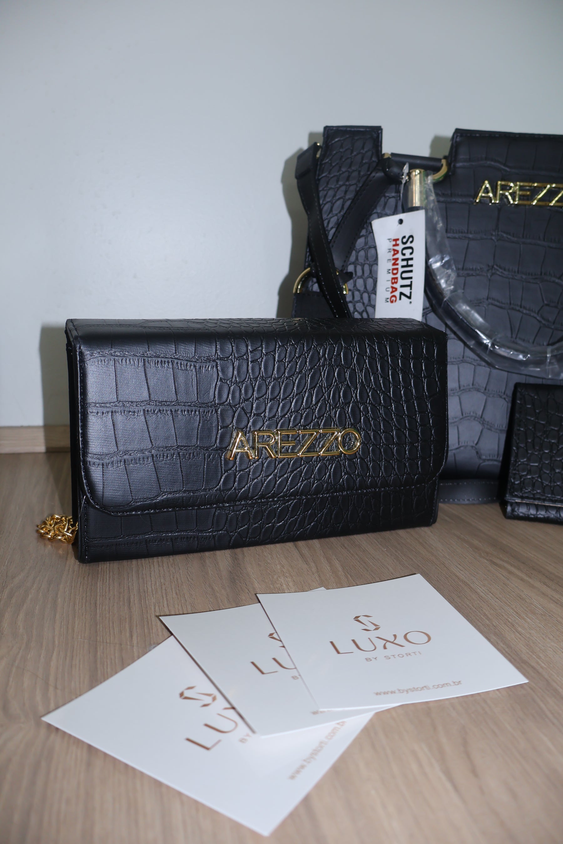 BOLSA ARREZO 3 em uma