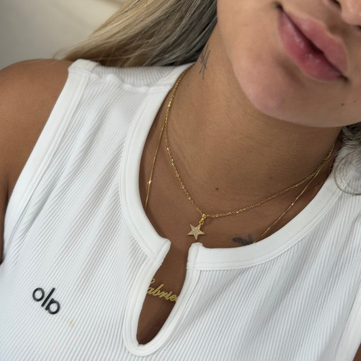 COLAR ESTRELA CRAVEJADO