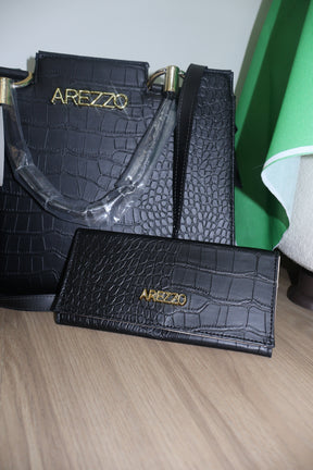 BOLSA ARREZO 3 em uma