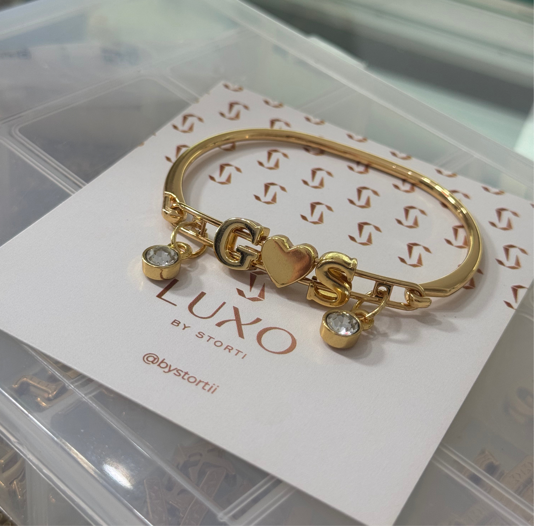 BRACELETE LETRAS CORAÇÃO