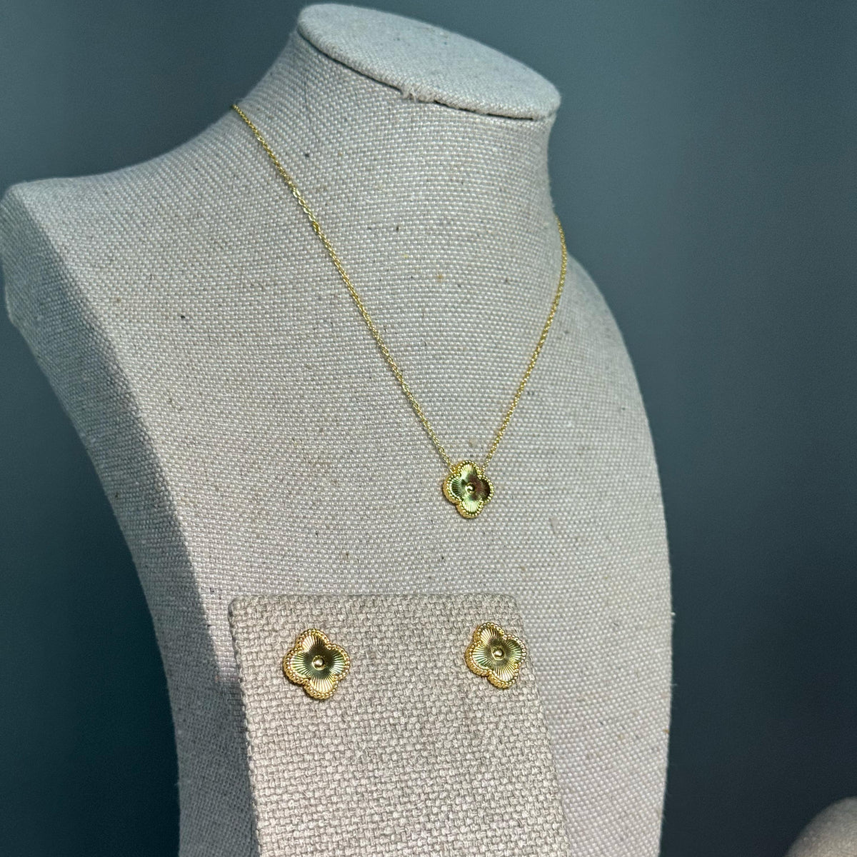 CONJUNTO TREVO