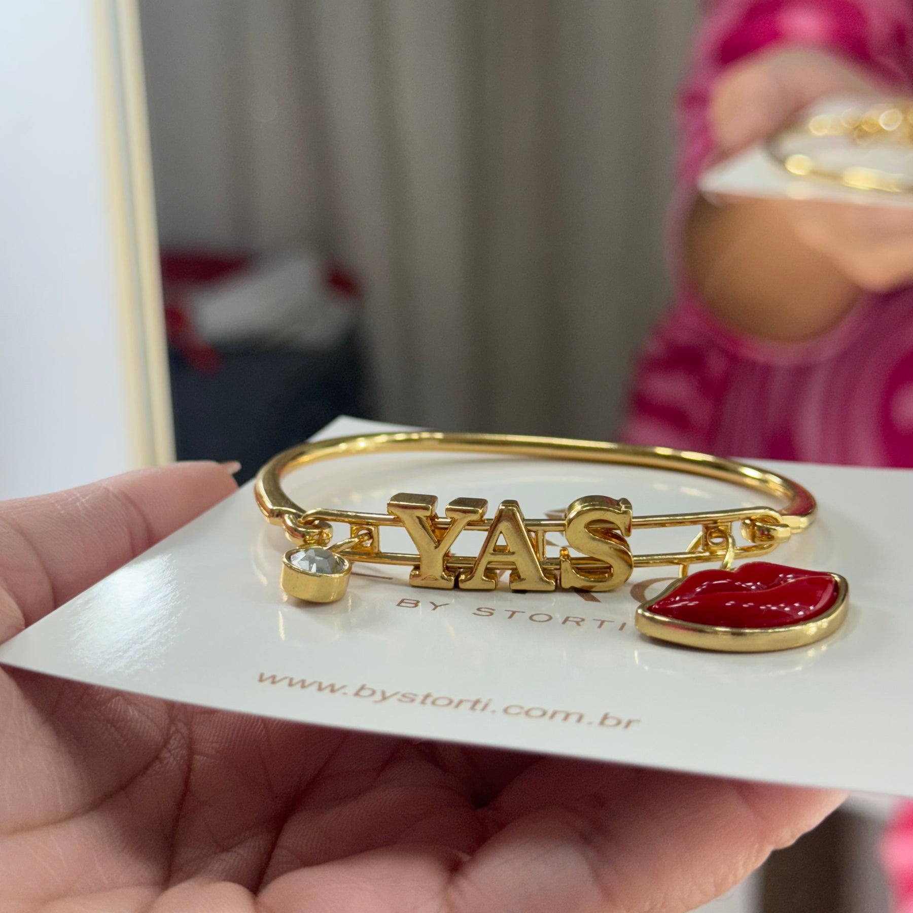 Bracelete personalizado beijo